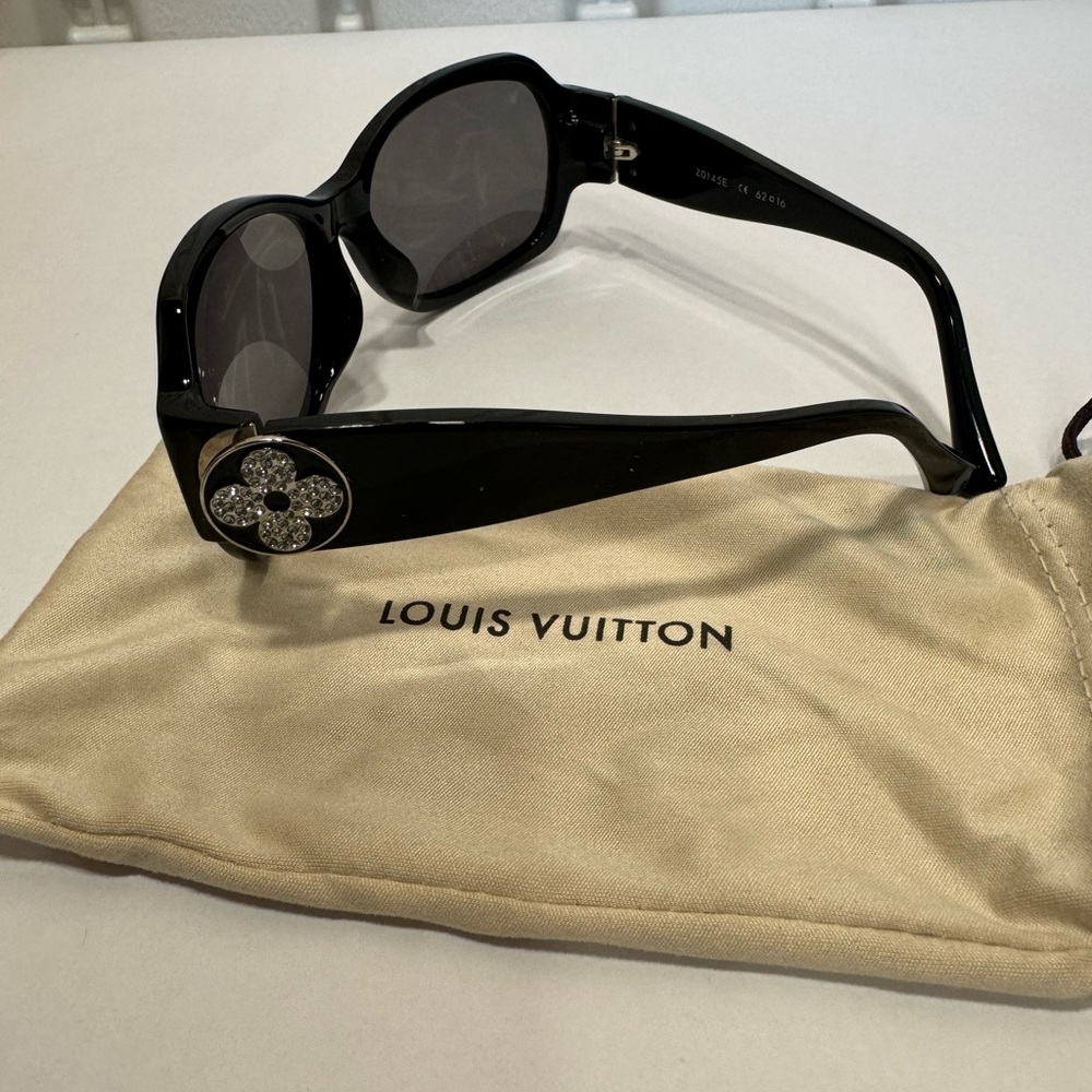 Louis Vuitton Women’s Sunglasses